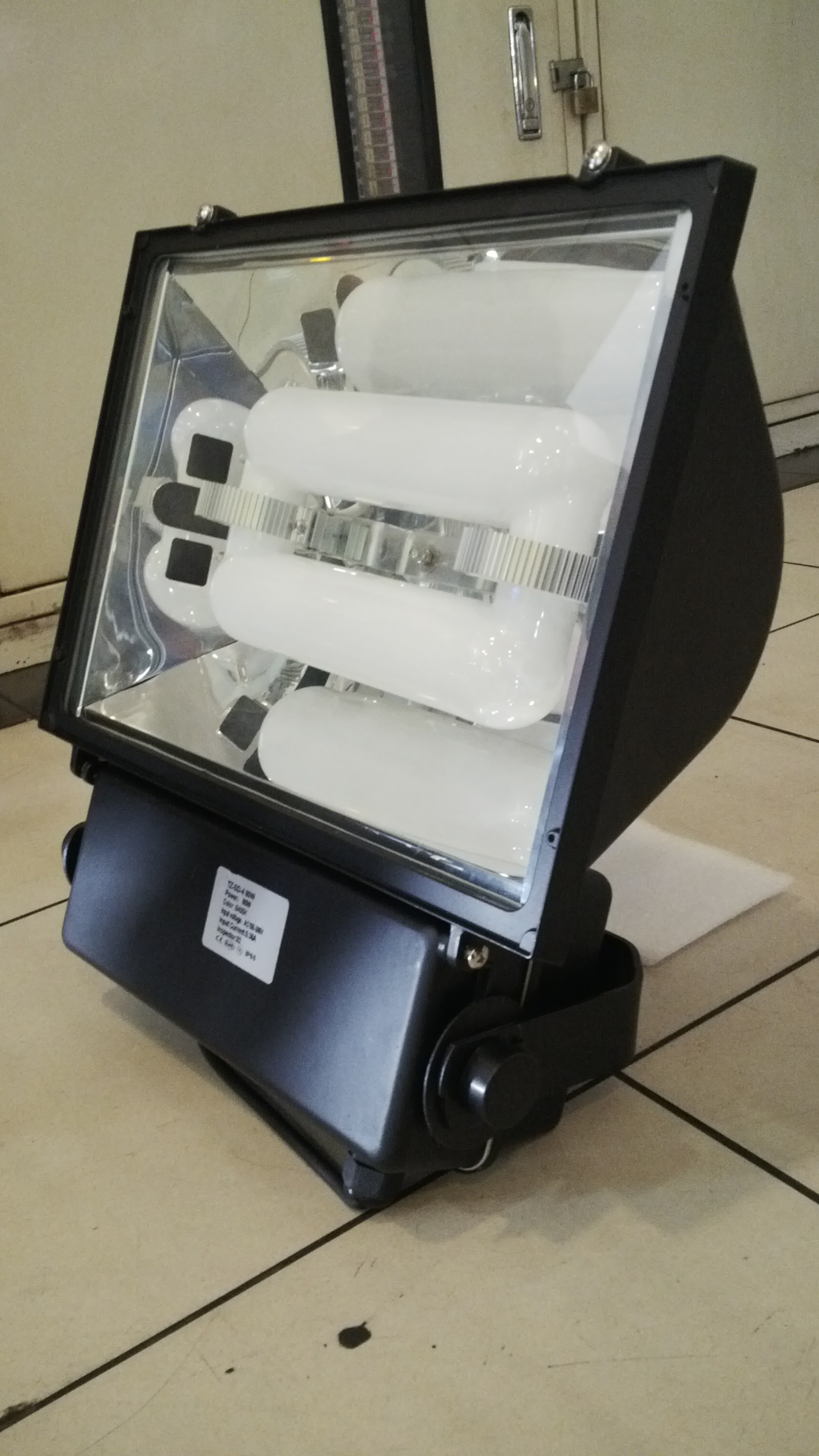 Lampu Sorot Induksi LVD 80 Watt